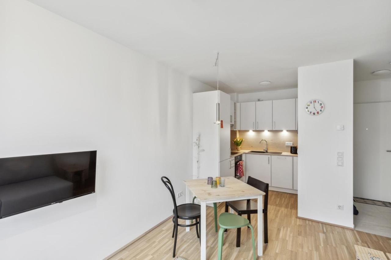 Ding Design Apartments In Brigittenau Виена Екстериор снимка