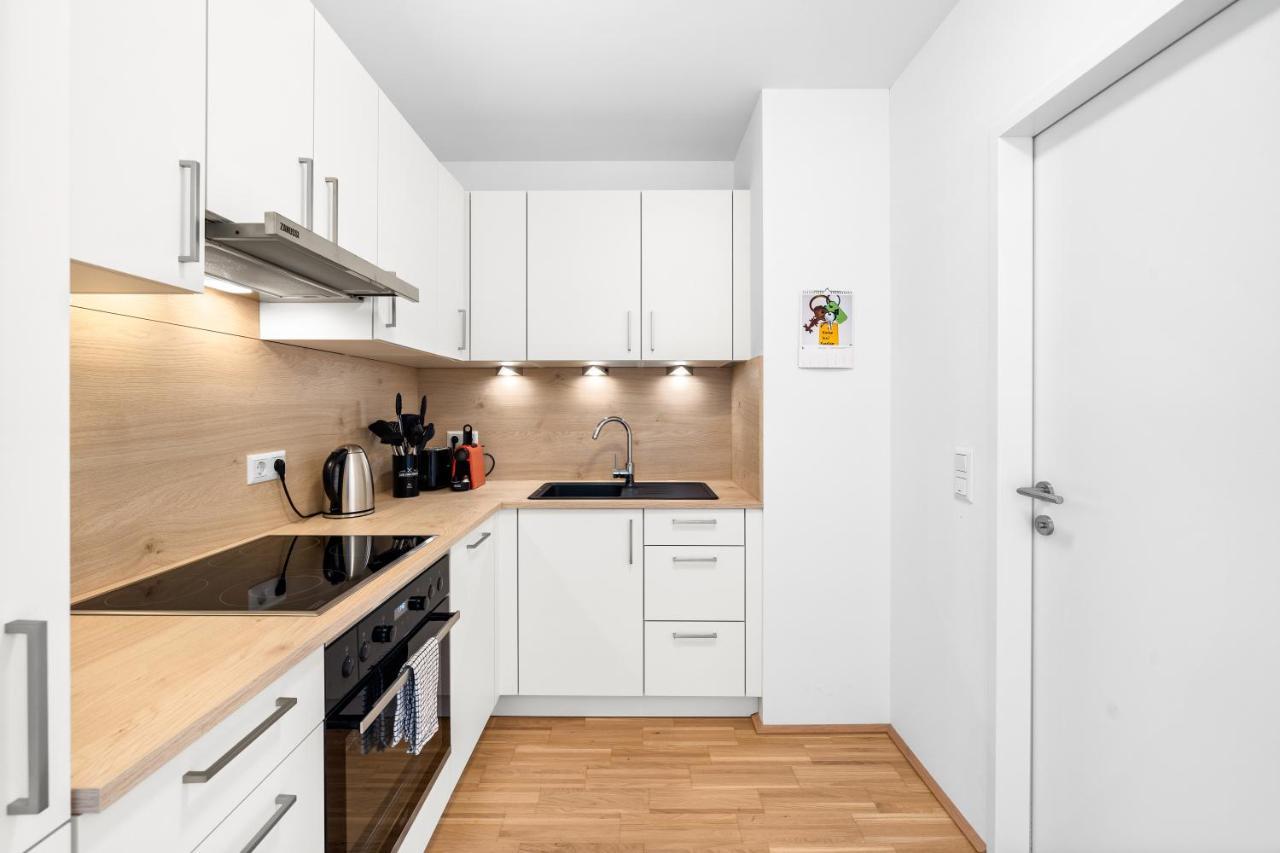 Ding Design Apartments In Brigittenau Виена Екстериор снимка