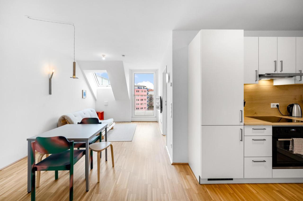 Ding Design Apartments In Brigittenau Виена Екстериор снимка